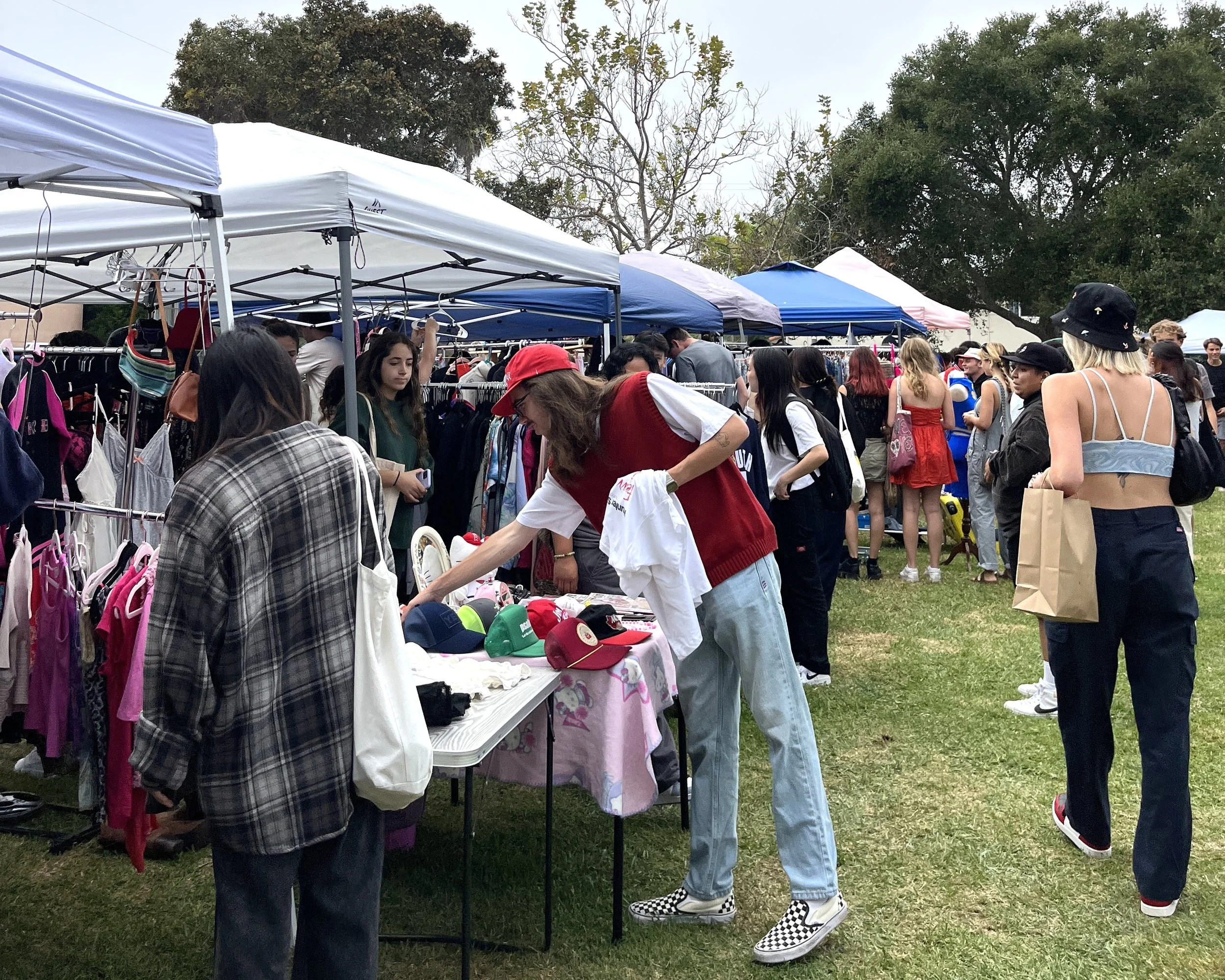  UC Santa Barbara students at a  “Thriftopia” event in October, 2022 at Little Acorn Park in Isla Vista, California.                                 Photo by Olivia Candelaria  
