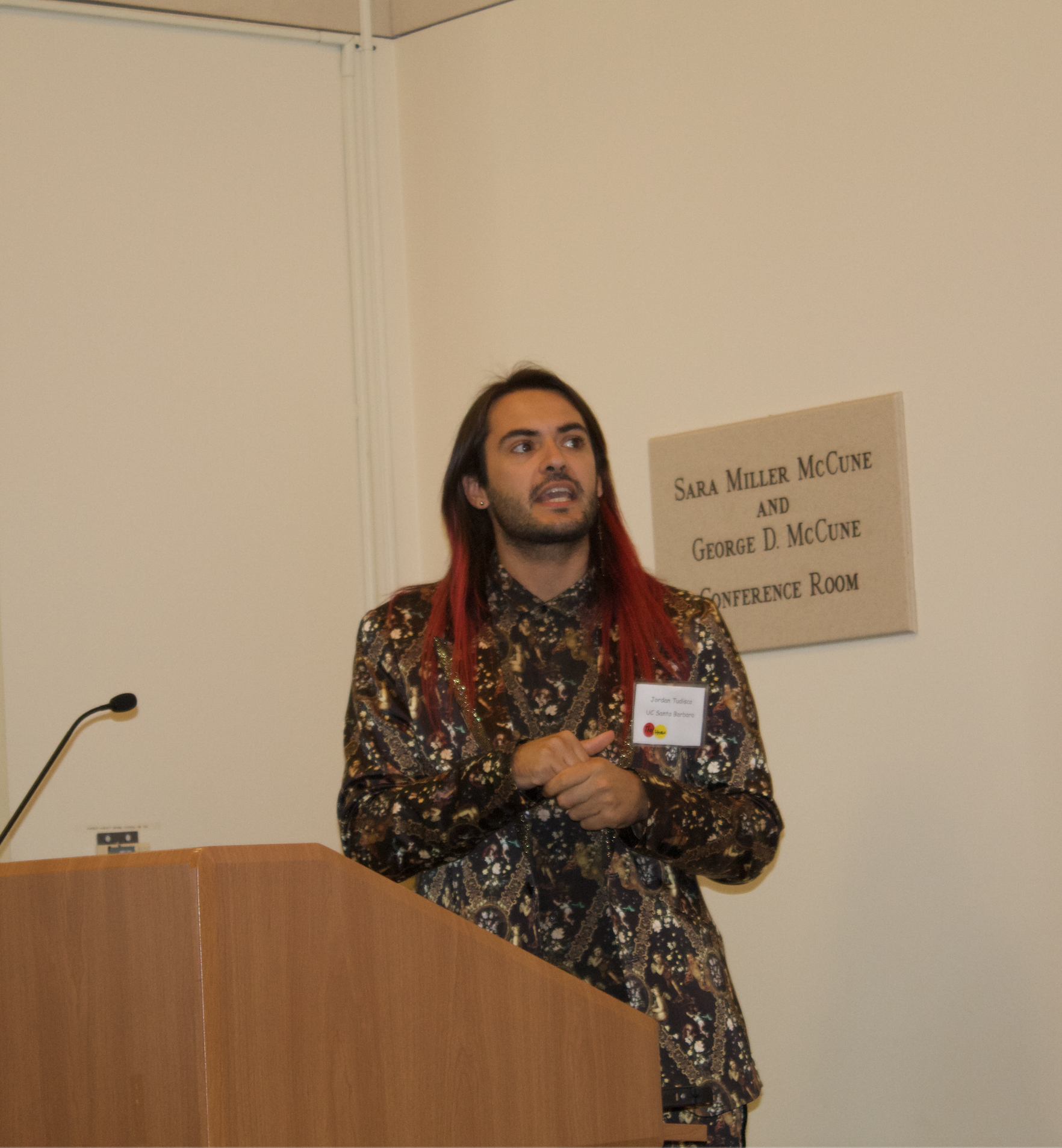  Speaker Jordan Tudisco presenting on their discussion “Visual Pedagogy: Teaching Trauma through Comics and Visual Narratives.” 