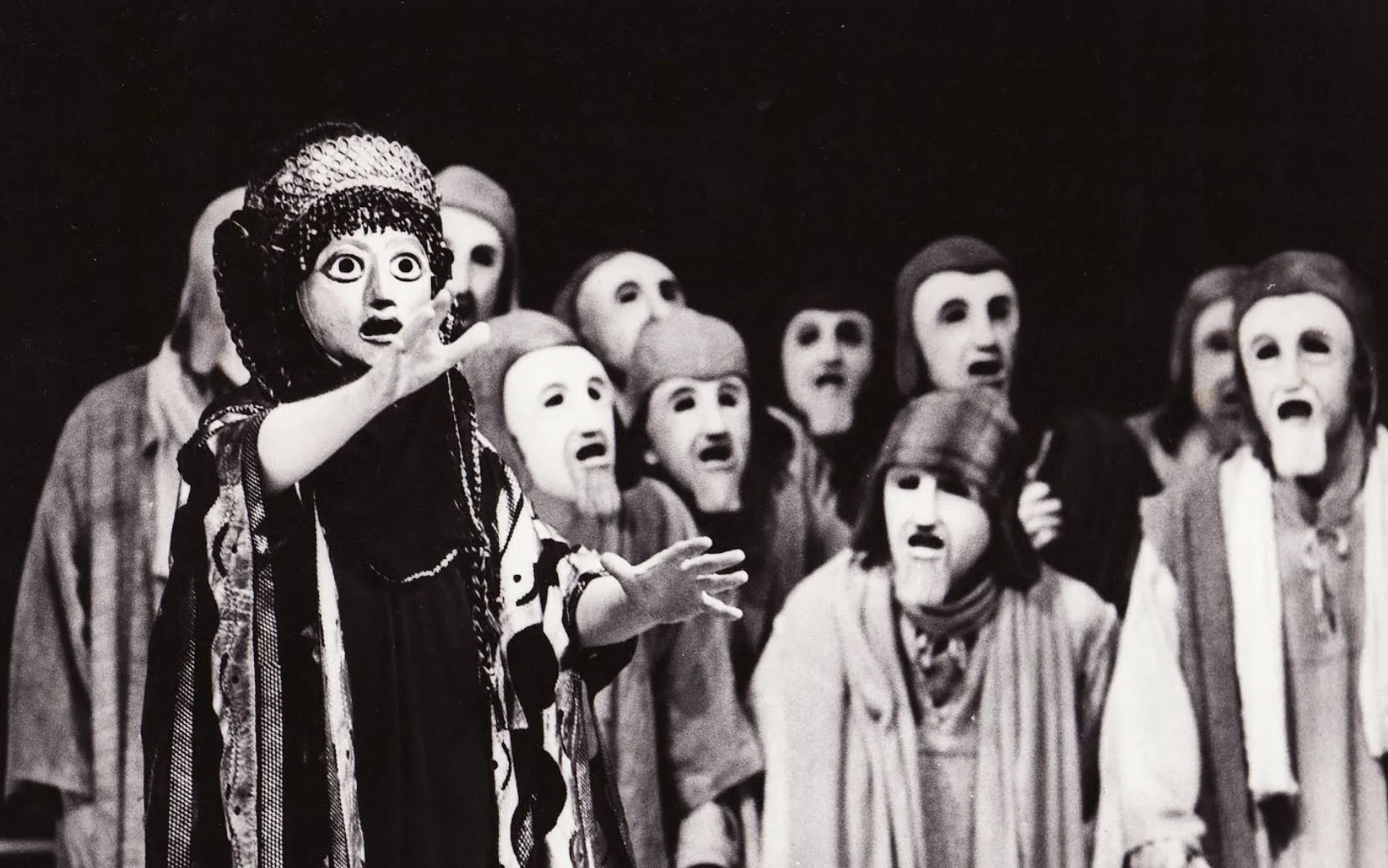 The chorus from a 1981 production of  Agamemnon,  directed by Peter Hall. Towards the end of the tragedy, after the murder of Agamemnon and Cassandra, the chorus transforms from a bystander to a participant in the play’s action, demanding that the perpetrator be brought to justice.  