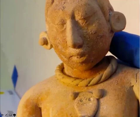  A sculpture of a woman with a rope around her neck. Such ropes have been mislabeled as decorative necklaces but may have pointed to slavery.  