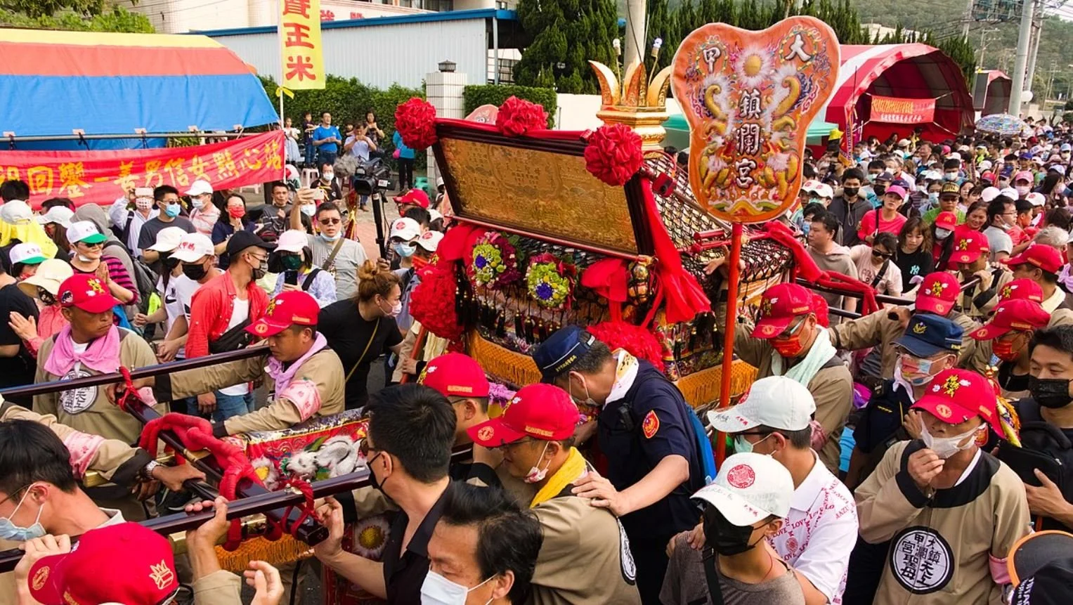  Taiwan hosts an annual pilgrimage celebrating the Chinese goddess Mazu. The deafening sound of the crowd and music are said to indicate the presence of the goddess herself.  